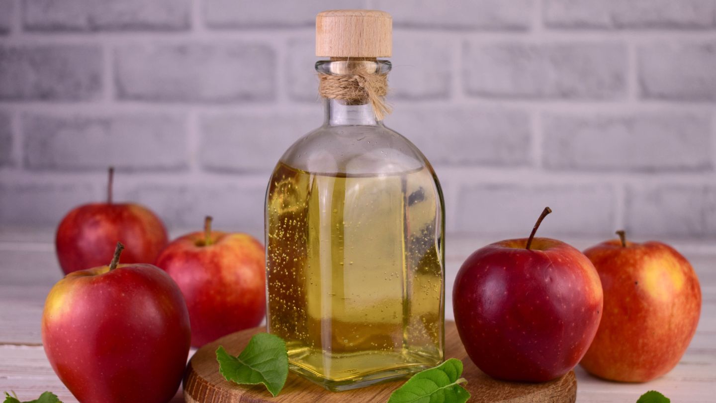 Les bienfaits du vinaigre de cidre pour les cheveux